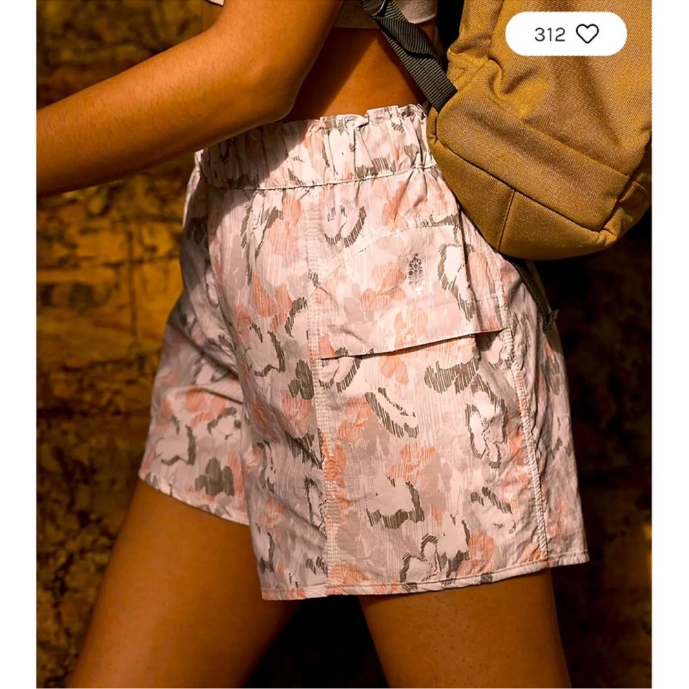NWT free people FP movement workout utility cargo shorts tropical print medium